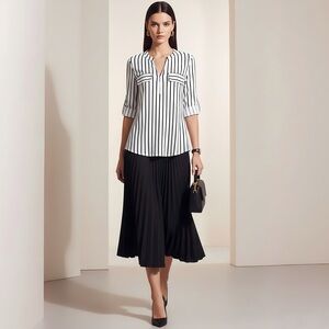 Elegant Stripped Flowy Blouse